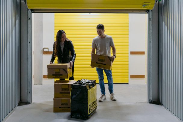 Customers in Unit